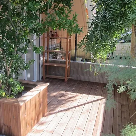 T2 Refait A Neuf Avec Petit Jardin Et Parking Apartment Millau Exterior photo