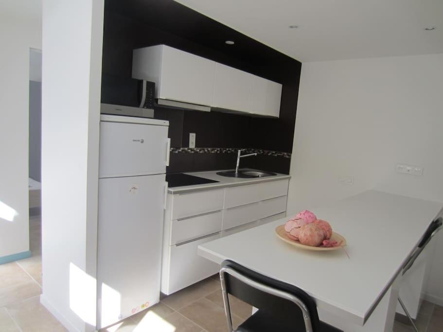 Apartment T2 Refait A Neuf Avec Petit Jardin Et Parking *